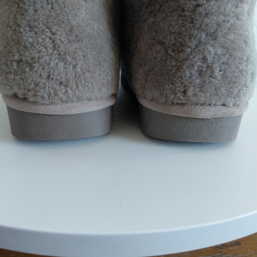 NWOB Steve Madden Cabin Taup Real Fur Upper Faux Fur Lining Booties - Picture 12 of 15